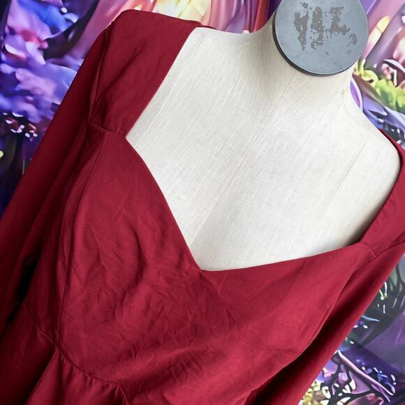 Torrid Red Long Sleeve Scoop Neck Blouse Plus Size 3 (3X) - Picture 2 of 5